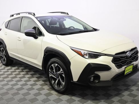 Used 2024 Subaru Crosstrek 2.0i Premium AWD/4WD image 8