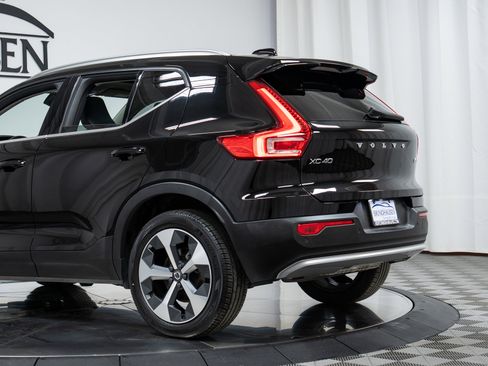 Used 2023 Volvo XC40 B5 Plus w/ Protection Package Premier image 29