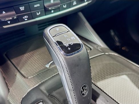 Used 2022 Maserati Levante Modena image 19