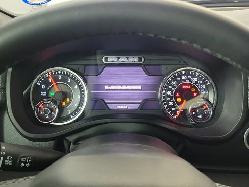 Used 2025 RAM 1500 Laramie w/ Sport Appearance Package AWD/4WD image 17