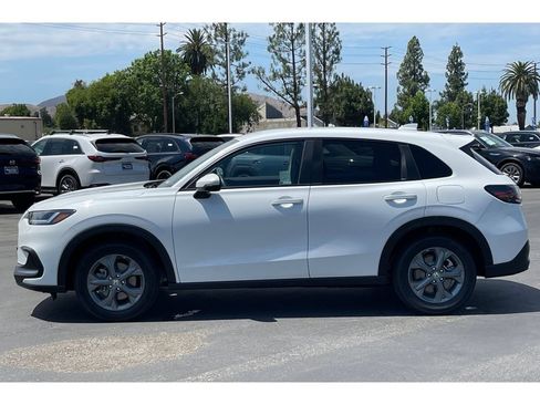 Used 2027 Honda HR-V LX image 2