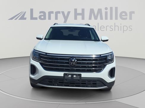 Used 2024 Volkswagen Atlas SE w/ Black Wheel Package AWD/4WD image 8