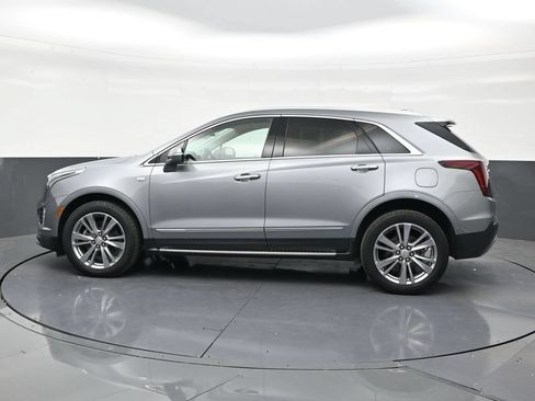 Used 2024 Cadillac XT5 Premium Luxury FWD image 2