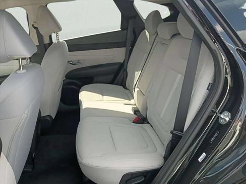 Used 2025 Hyundai Tucson SEL FWD image 8