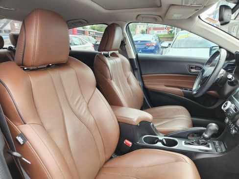 Used 2019 Acura ILX FWD image 16