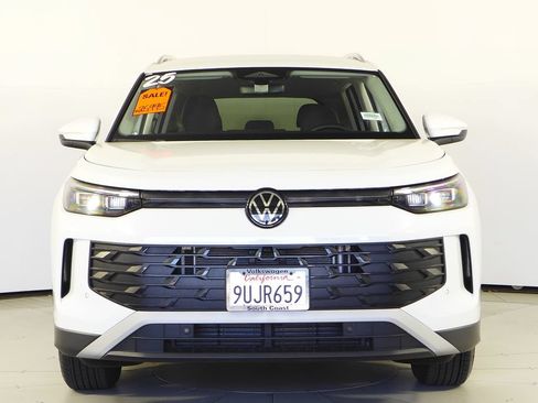 Used 2025 Volkswagen Tiguan S FWD image 3