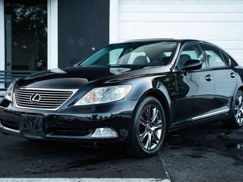 Used 2008 Lexus LS 460 RWD image 3