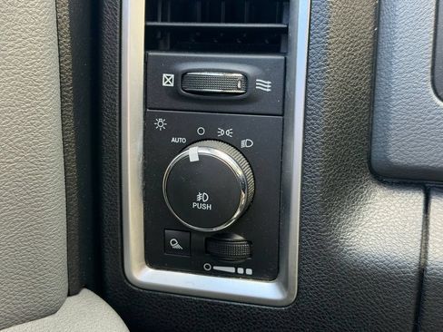 Used 2016 RAM 1500 Big Horn RWD image 33