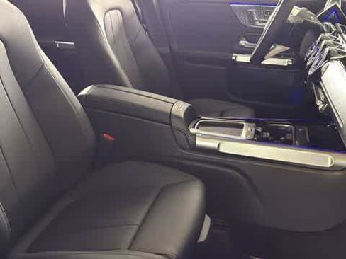 Certified 2026 Mercedes-Benz GLB 250 4MATIC image 36
