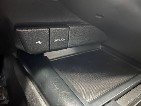 Used 2018 Toyota Camry XSE image 23