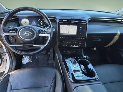 Used 2024 Hyundai Tucson Limited image 16