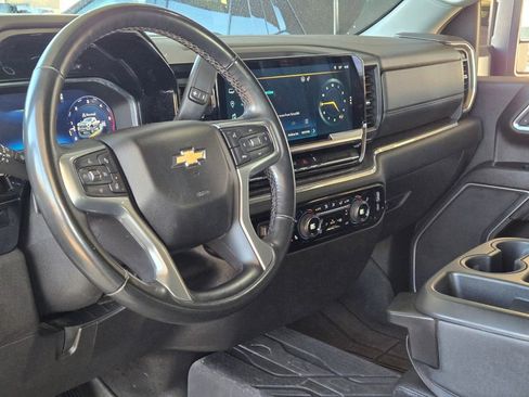 Used 2024 Chevrolet Silverado 2500 LTZ AWD/4WD image 14