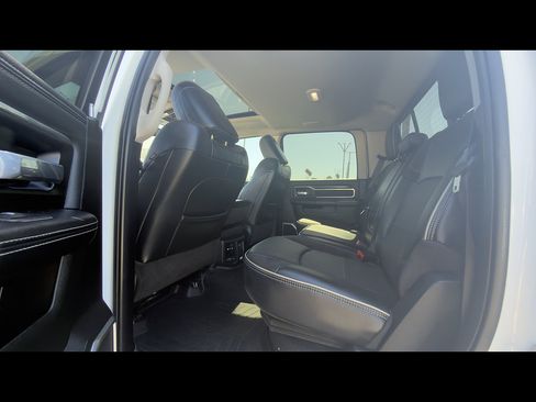 Used 2023 RAM 2500 Laramie AWD/4WD image 7