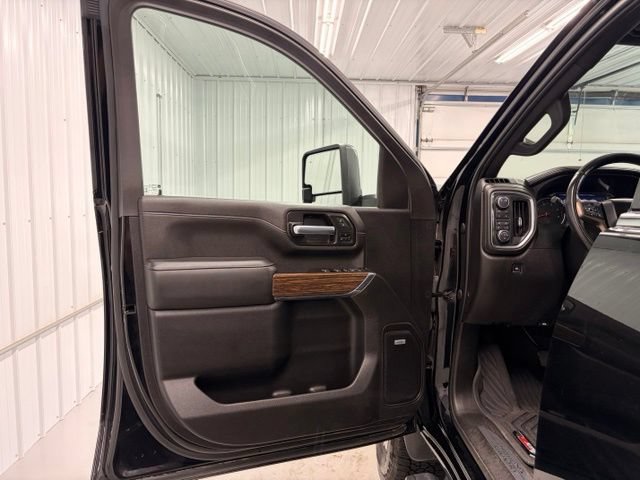 Used 2022 Chevrolet Silverado 3500 High Country w/ Z71 Off-Road Package AWD/4WD image 14