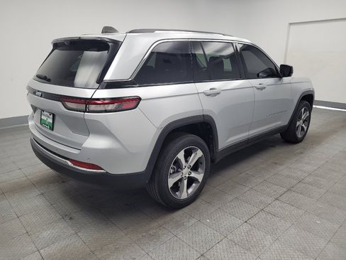 Used 2022 Jeep Grand Cherokee Limited 4xe w/ Luxury Tech Group II AWD/4WD image 9