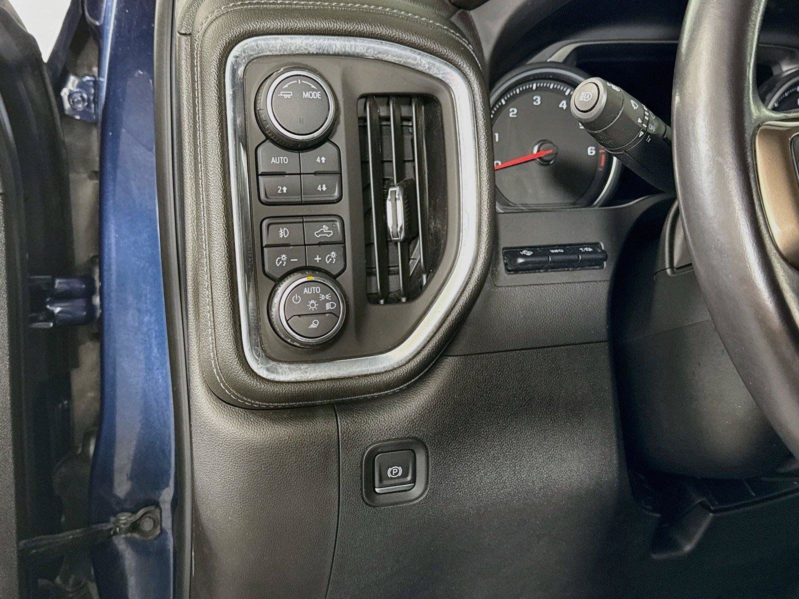Used 2023 Chevrolet Silverado 3500 High Country w/ Z71 Off-Road Package AWD/4WD image 4