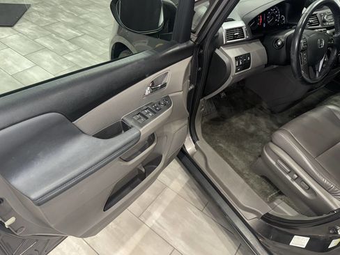 Used 2014 Honda Odyssey EX-L image 18