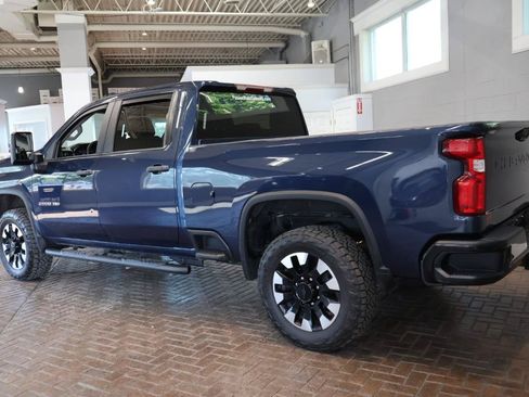 Used 2020 Chevrolet Silverado 2500 Custom w/ Custom Convenience Package AWD/4WD image 5