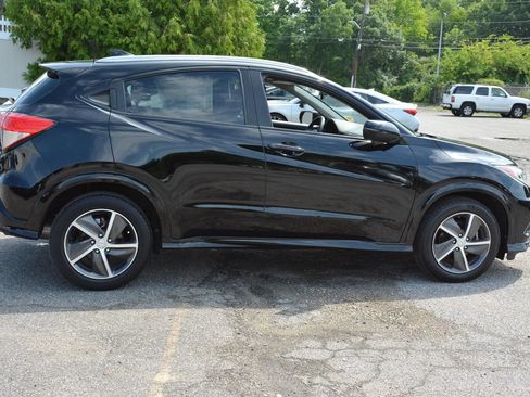 Used 2019 Honda HR-V Touring image 5