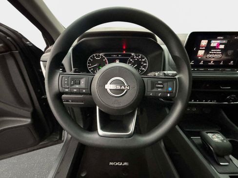 Certified 2023 Nissan Rogue SV image 20