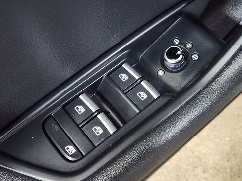 Used 2019 Audi A4 2.0T Premium w/ Convenience Package image 43