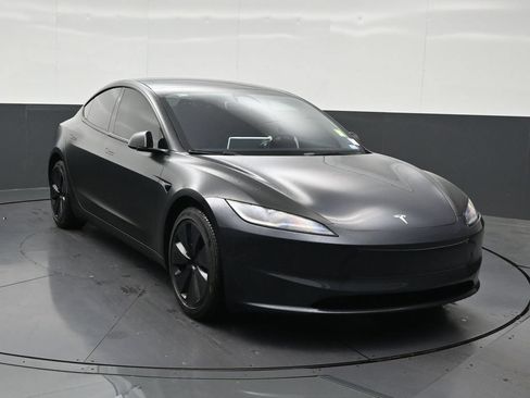 Used 2024 Tesla Model 3 Standard Range RWD image 7
