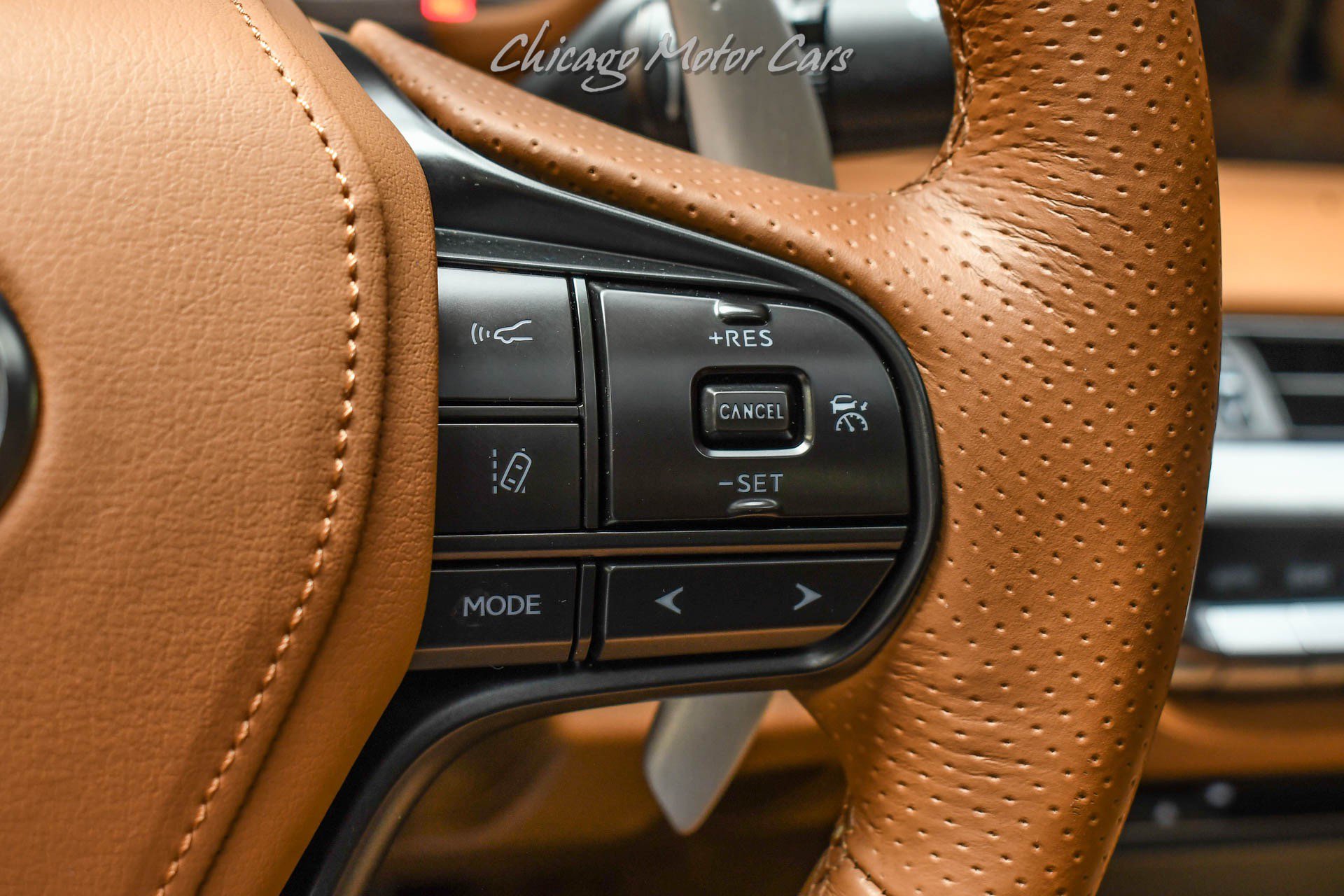 Used 2018 Lexus LC 500 Coupe w/ Touring Package RWD image 10