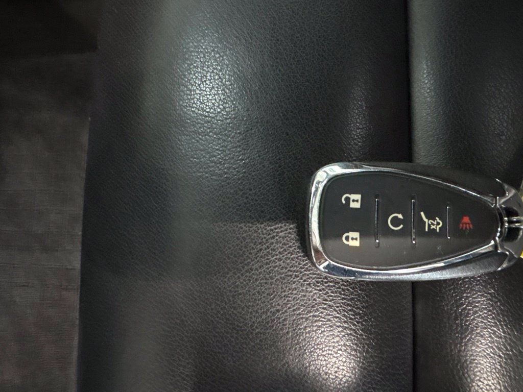 Used 2023 Chevrolet Traverse LT w/ LT Premium Package AWD/4WD image 27