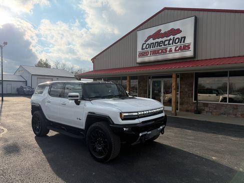 Used 2025 GMC Hummer EV 2X w/ LPO, Cargo Utility Package image 1