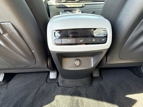 New 2025 Hyundai Palisade SE image 12