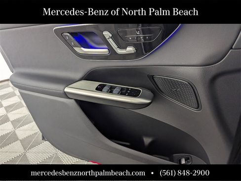 Certified 2024 Mercedes-Benz GLC 300 image 24