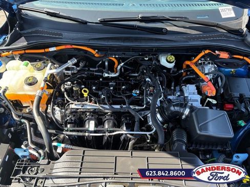 Certified 2023 Ford Escape SE w/ PHEV Premium Package FWD image 9