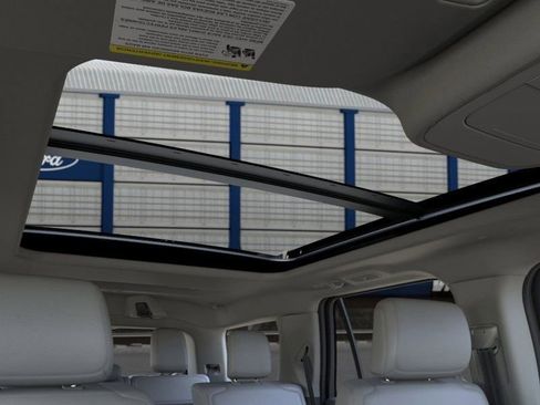 New 2025 Ford Expedition Active image 24