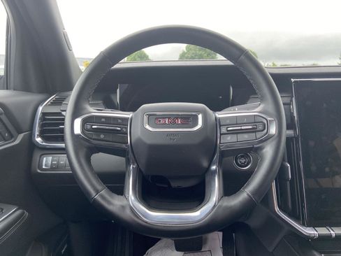 Used 2025 GMC Acadia Elevation AWD/4WD image 27