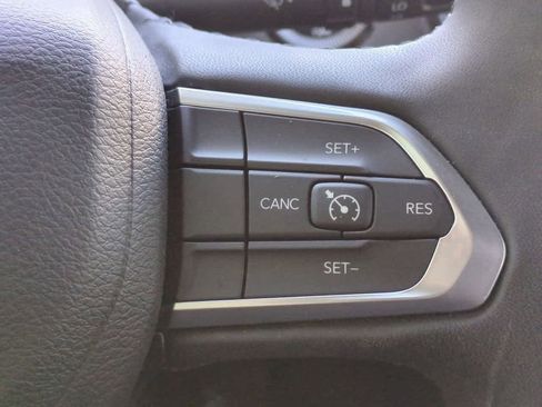 Certified 2022 Jeep Compass Altitude w/ Sun and Sound Group image 26