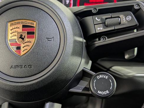 New 2026 Porsche Cayenne image 40