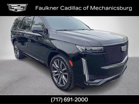 Used 2021 Cadillac Escalade Sport Platinum AWD/4WD image 2
