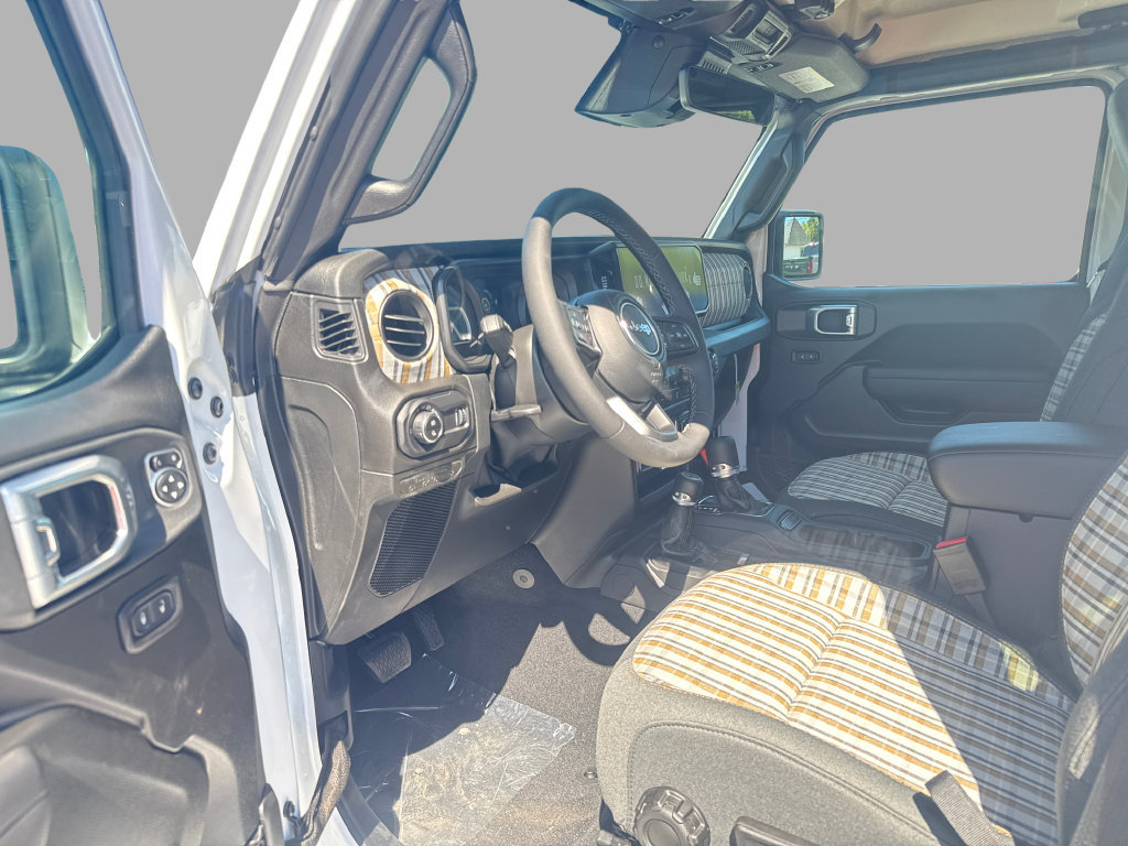 New 2026 Jeep Gladiator Sport AWD/4WD image 13