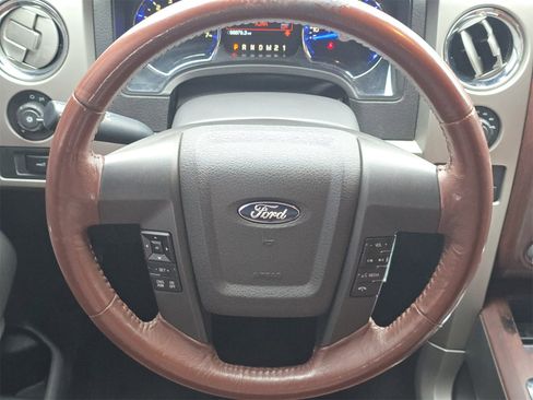 Used 2014 Ford F150 King Ranch w/ King Ranch Luxury Package image 18