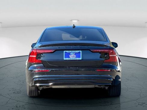 Used 2024 Volvo S60 B5 Plus image 5