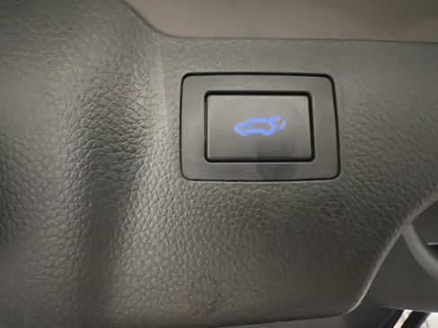 Used 2018 Hyundai Santa Fe Sport 2.0T FWD image 20