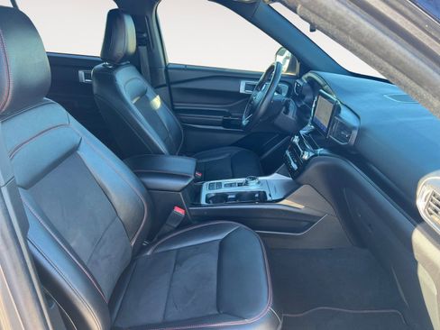 Used 2023 Ford Explorer ST-Line w/ Class IV Trailer Tow Package image 15