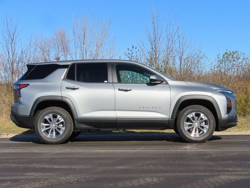 New 2026 Chevrolet Equinox LT w/ LPO, Floor Liner Package image 2