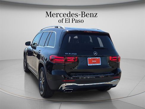 New 2026 Mercedes-Benz GLB 250 image 8