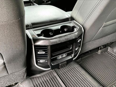 Used 2021 RAM 2500 Big Horn w/ Level B Equipment Group AWD/4WD image 11
