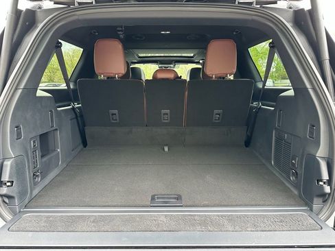 New 2026 Lincoln Navigator L Reserve AWD/4WD image 27