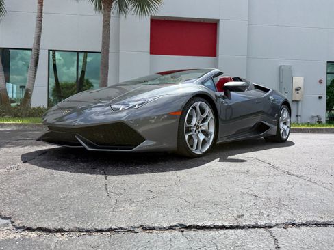 Used 2016 Lamborghini Huracan LP 610-4 AWD/4WD image 10