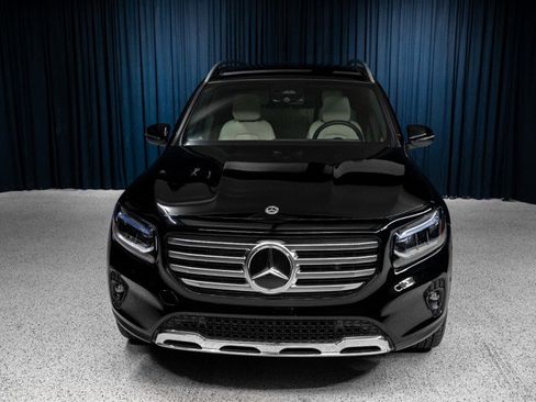 Certified 2026 Mercedes-Benz GLB 250 image 2