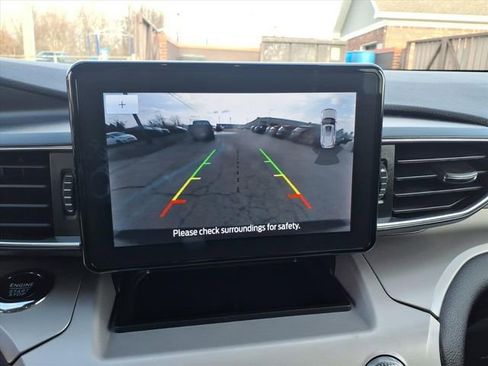 Certified 2023 Ford Explorer XLT w/ Equipment Group 202A image 23