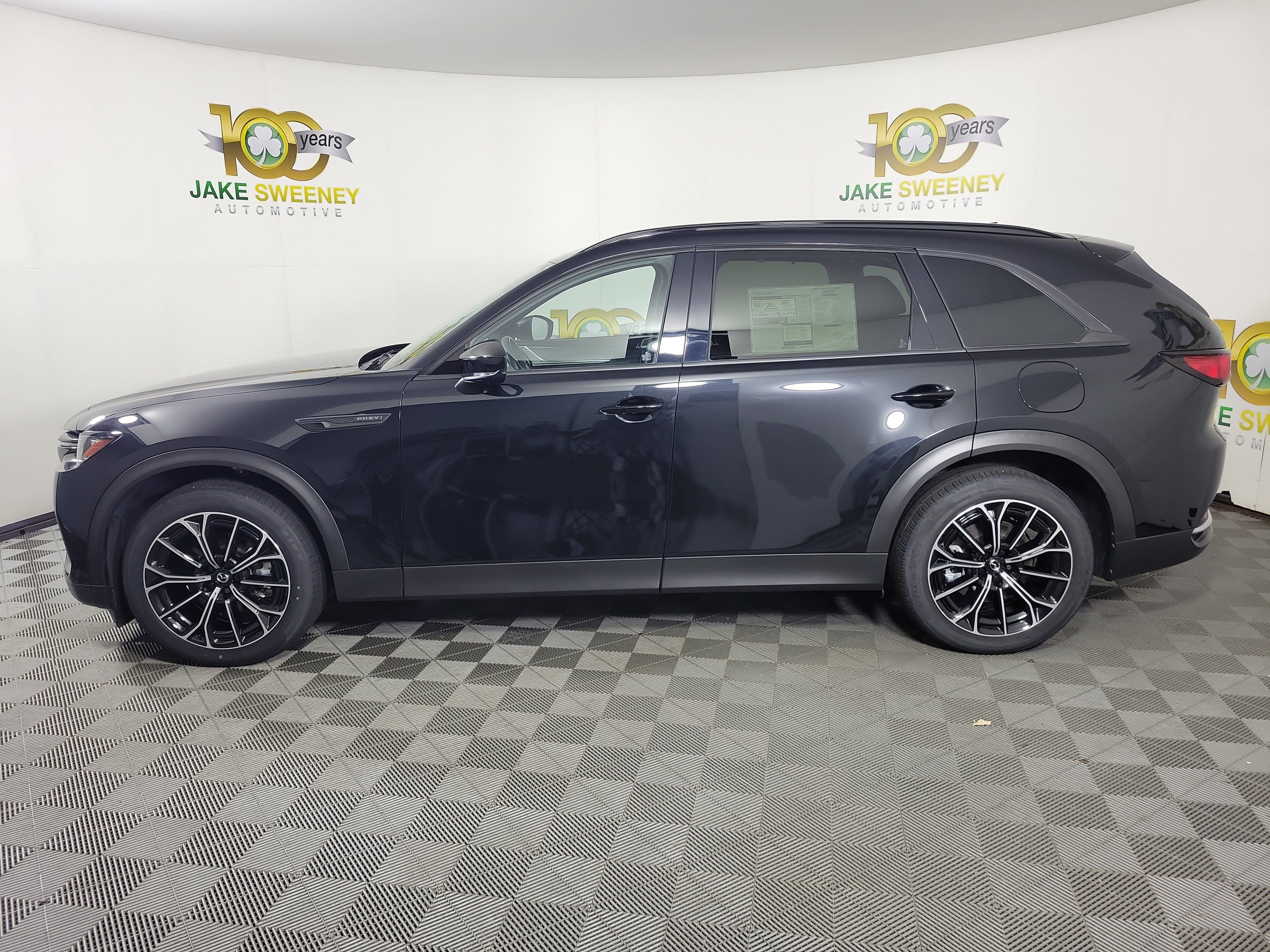 Certified 2025 MAZDA CX-70 Plug-In Hybrid w/ Premium Plus AWD/4WD image 5